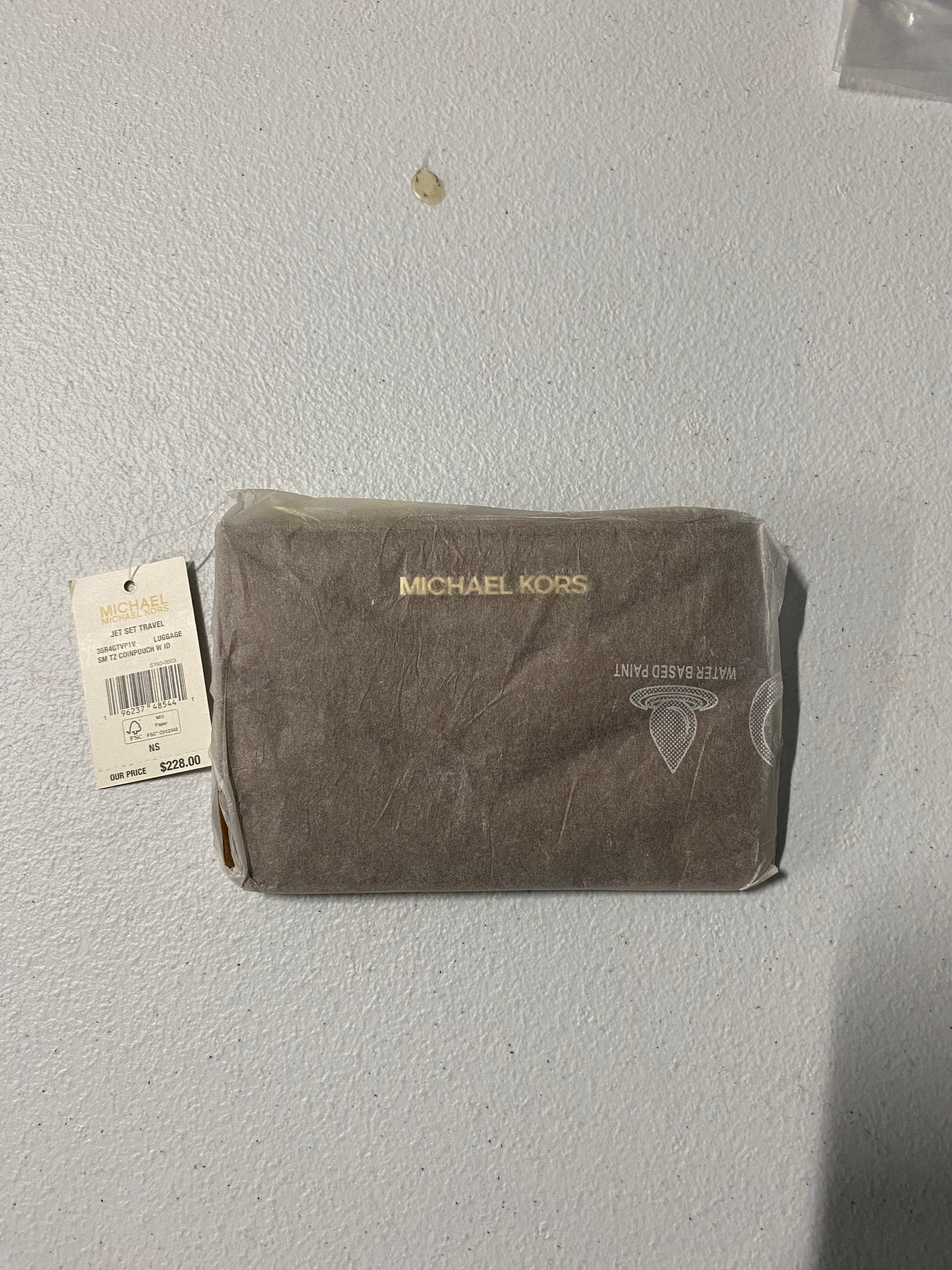 Micheal kors pocket purse